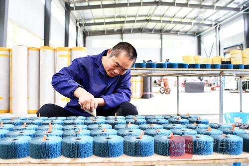 微工廠大作為 通城扶貧微工廠搭建致富大舞臺(tái)，新材料技術(shù)推廣服務(wù)賦能鄉(xiāng)村振興